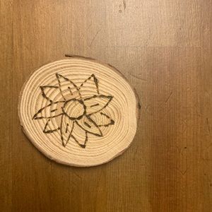 FREE Wooden flower magnet